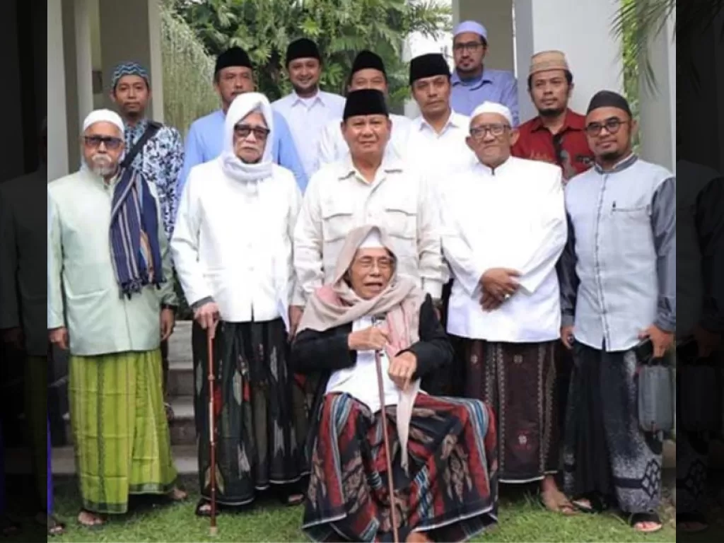 Prabowo Bidik Sosok Kunci Pesantren untuk Pimpin Gerindra Jatim, Persaingan Ketat Muncul