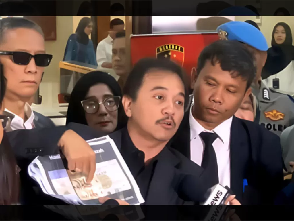 Roy Suryo dan Rekan Siap Jalani Pemeriksaan, Kasus Ijazah Jokowi Memanas!